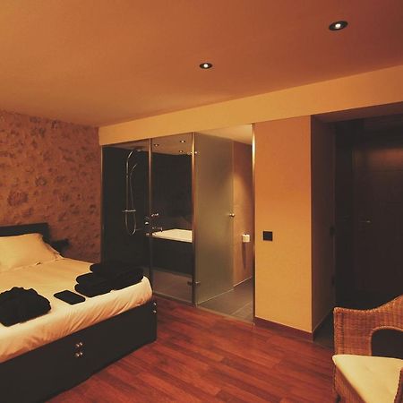 Hotel Mas Oliveres Pla De Palau Llers Bagian luar foto