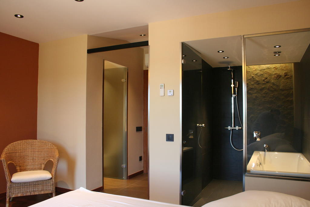 Hotel Mas Oliveres Pla De Palau Llers Ruang foto